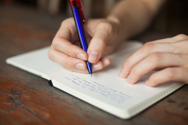 A Case for Using Good Old Pen and Paper to Take Meeting Notes