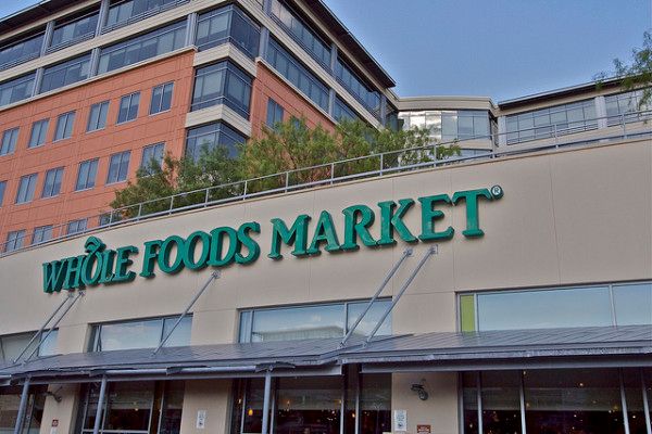 Whole Foods' Open Policy Makes Salaries Transparent