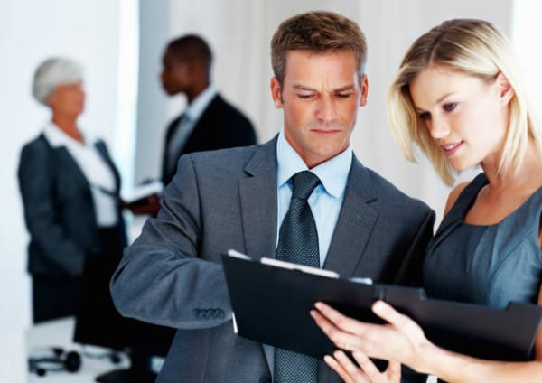 5-Word Performance Reviews Facilitate Fast Feedback
